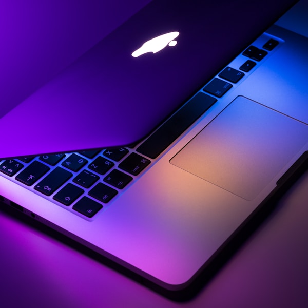 MacBook Air M2 13-inch